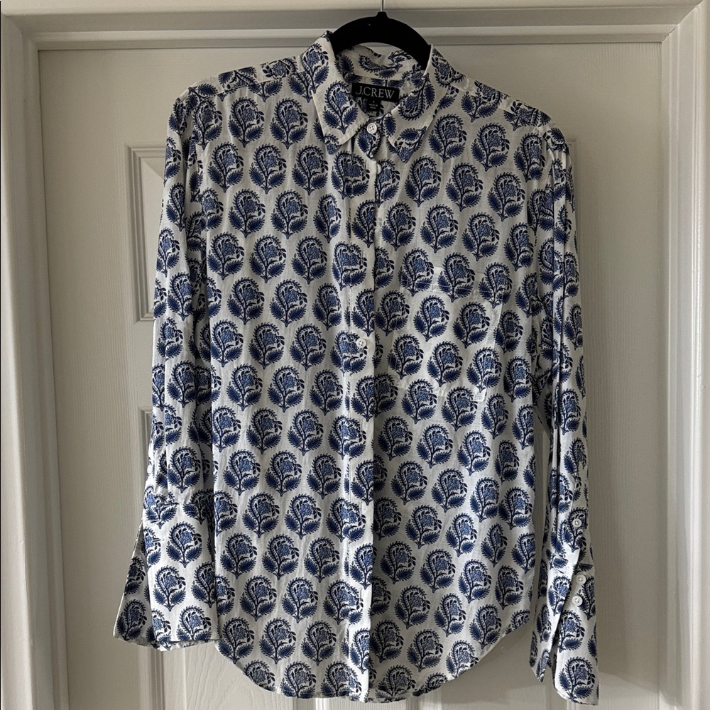 J. Crew Garçon Cotton Voile Women’s Shirt with Blue and White Leaf Pattern